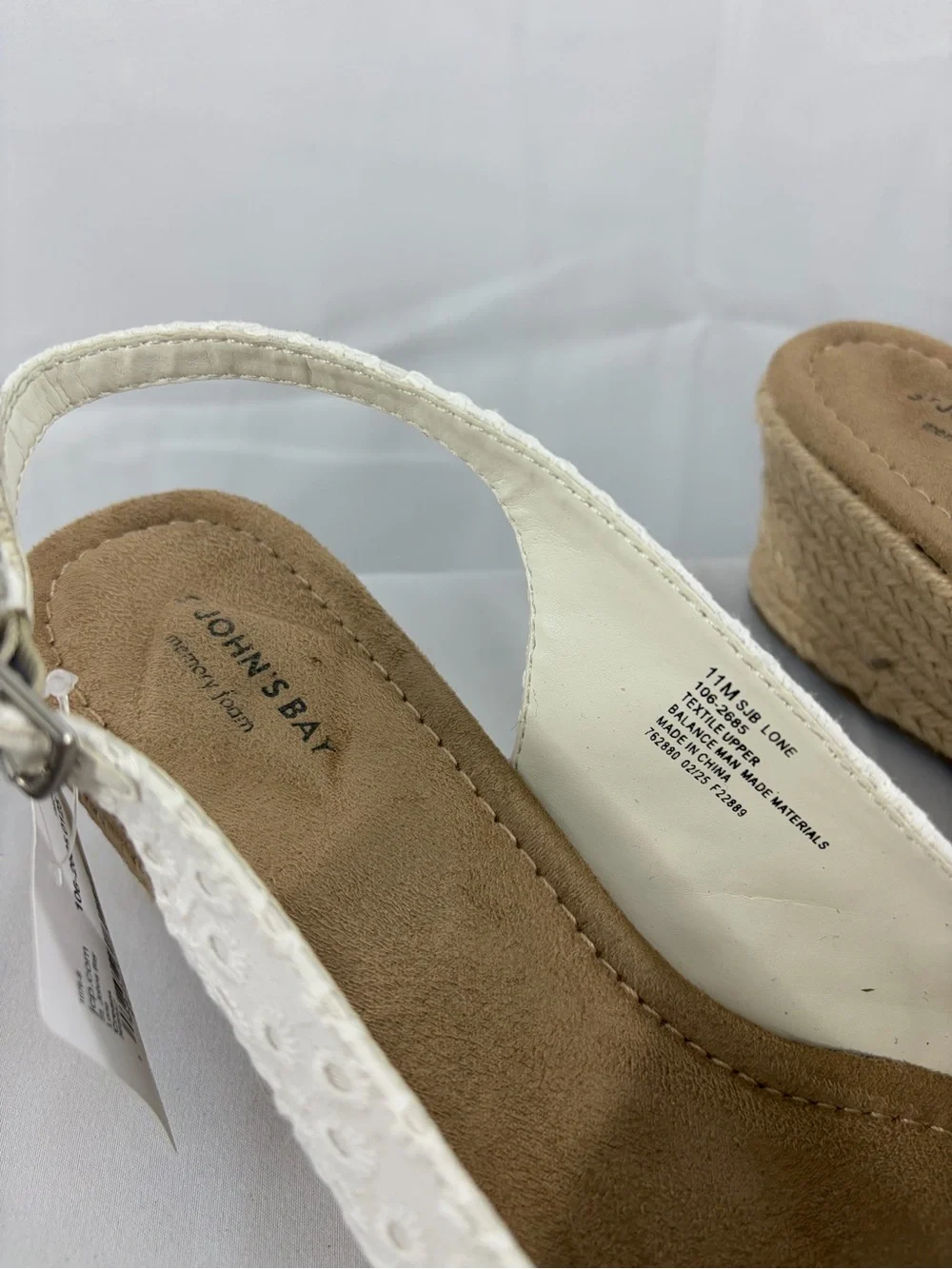 NWT St John’s Bay Women's Size 11 White Eyelet Slingback 2.5 Inch Wedge Sandals
